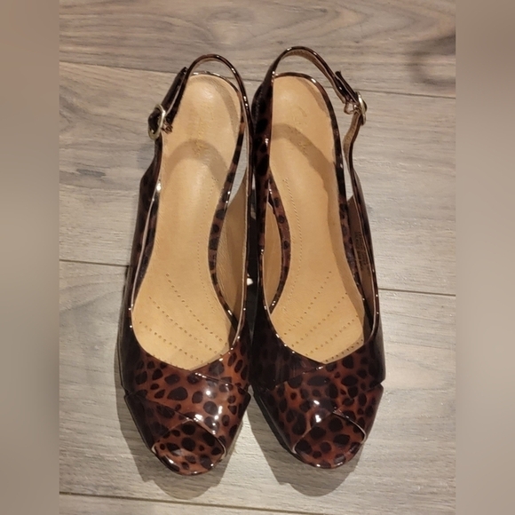 - CLARKS Artisan Wessex Bria Leopard Patent Slingback Heels - Picture 5 of 15